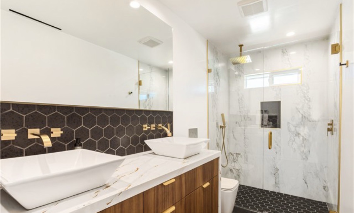 Primary bathroom remodel with marble shower in Palm Springs, CA